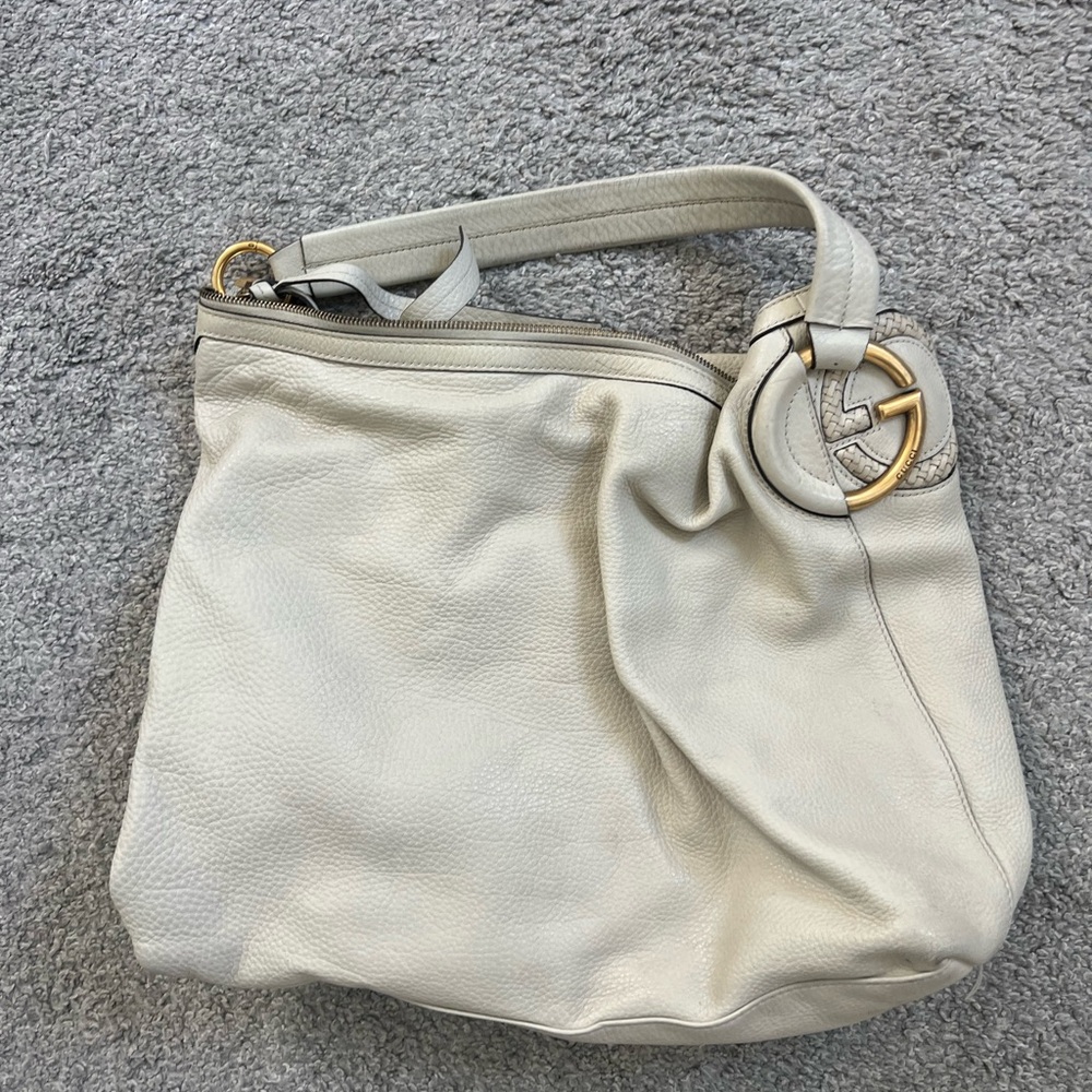 Gucci Cream Leather Shoulder Bag with Gold Accent